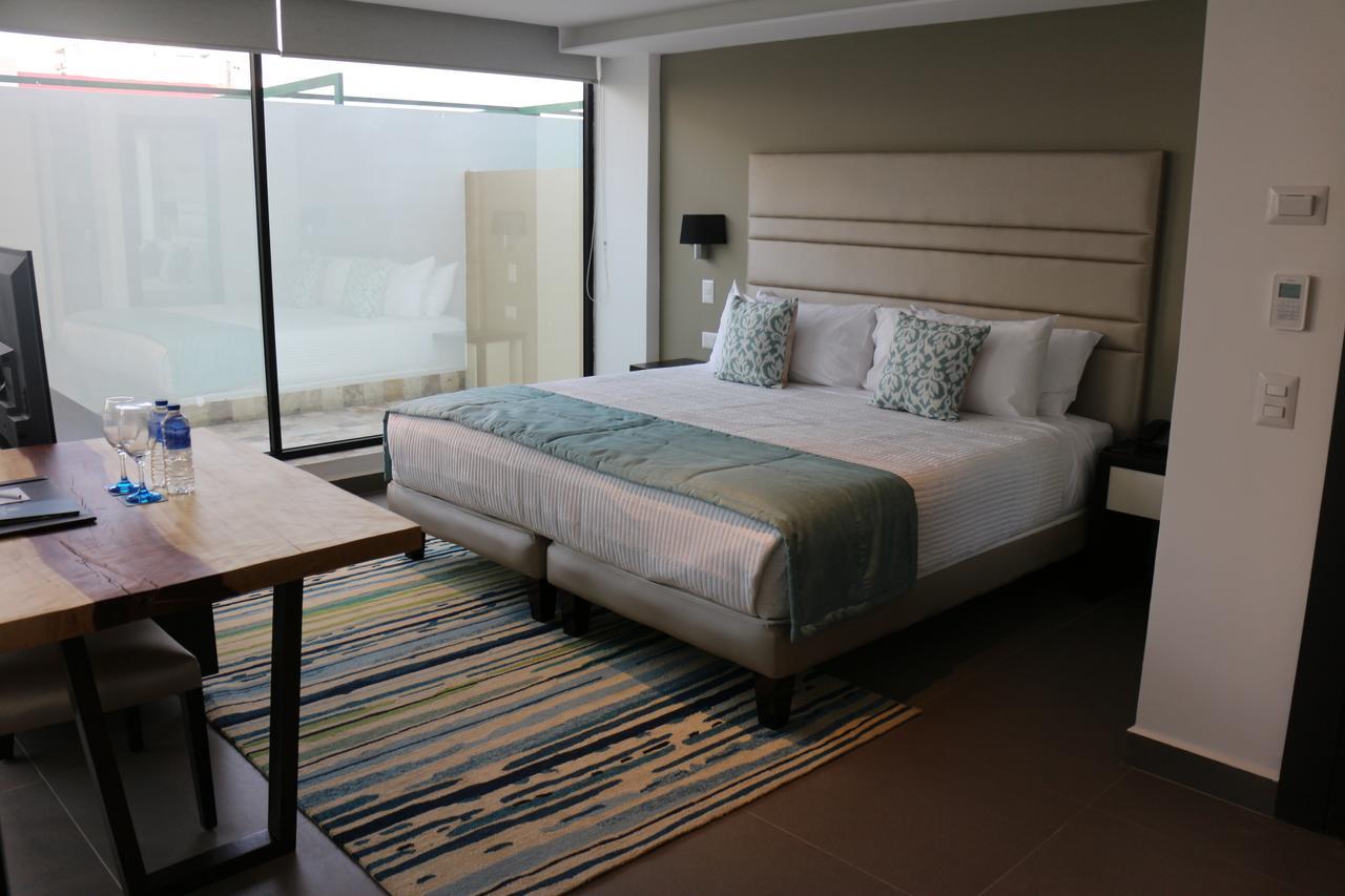 Hotel Poseidon Manta Room photo