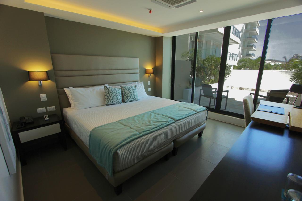 Hotel Poseidon Manta Room photo