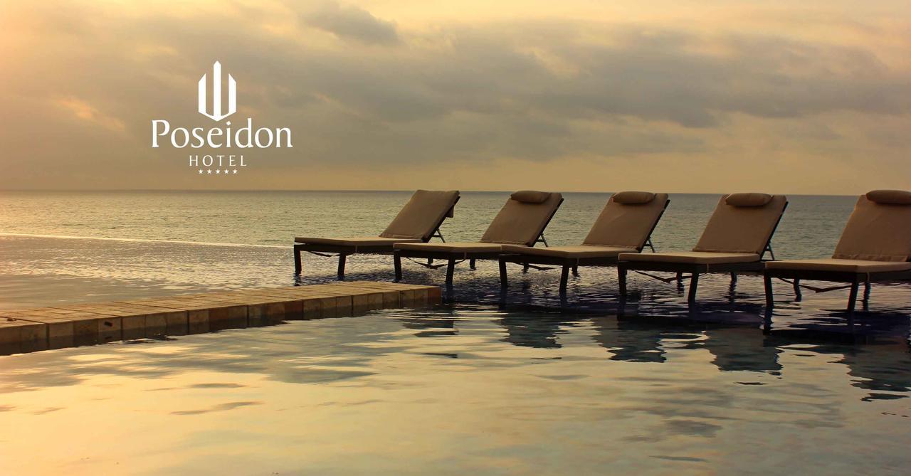Hotel Poseidon Manta Exterior photo