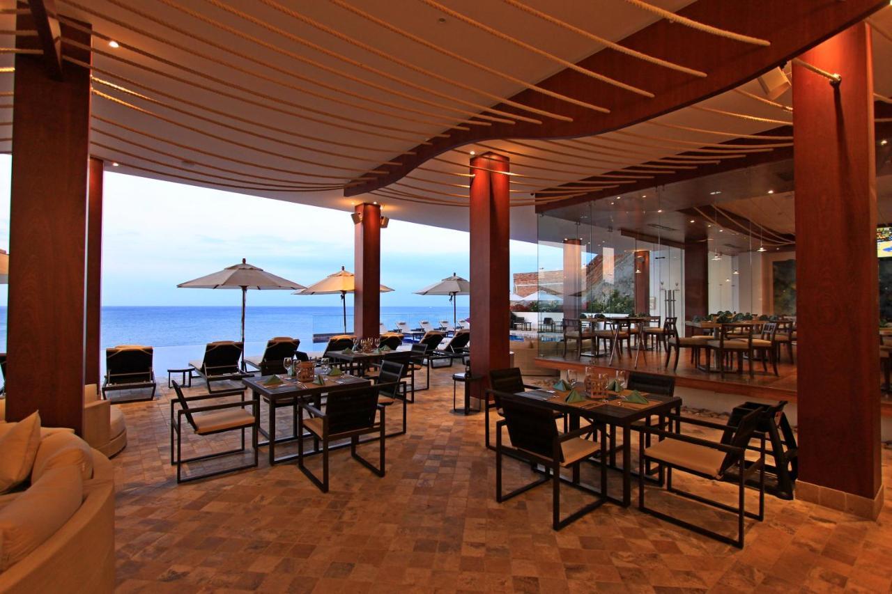 Hotel Poseidon Manta Exterior photo